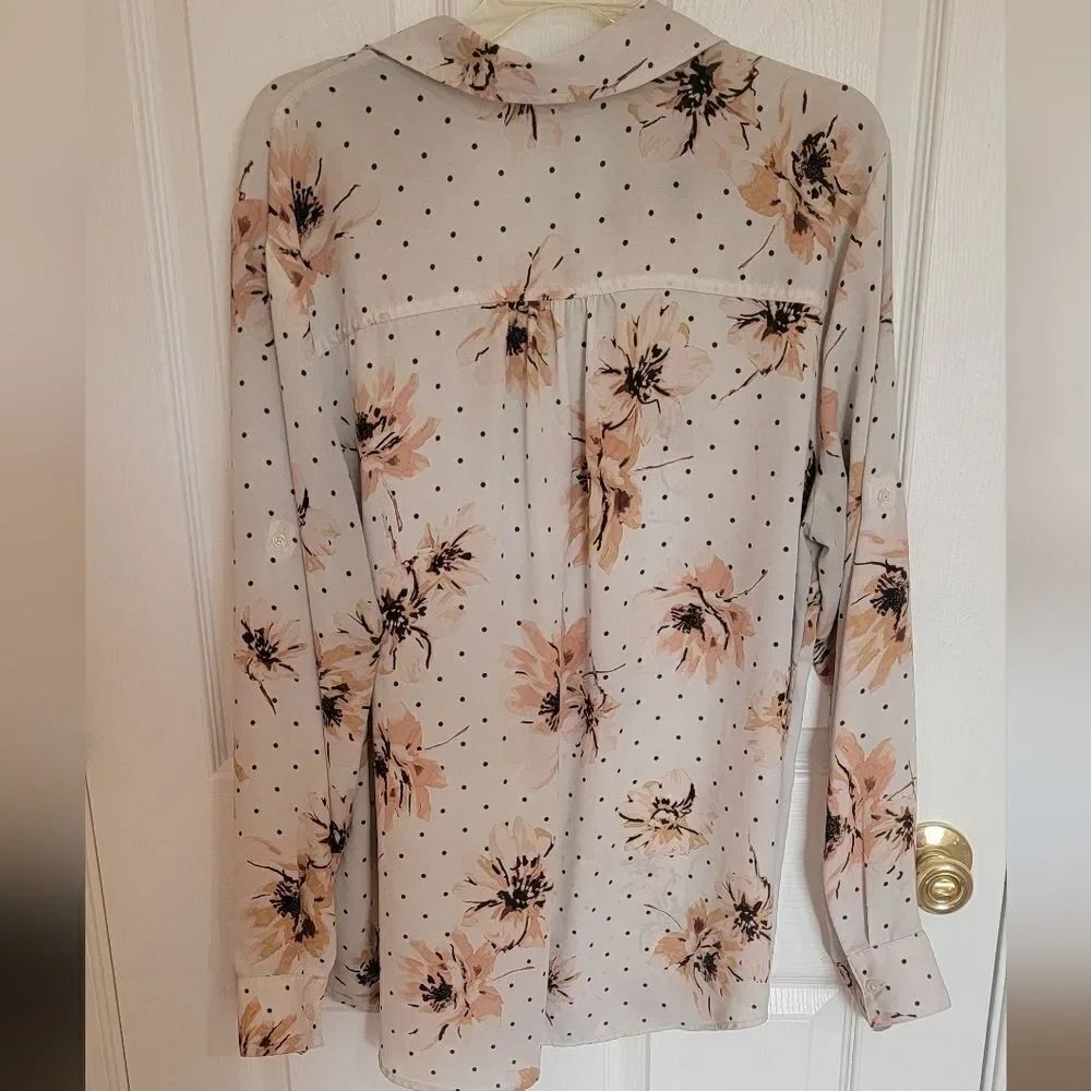 Maurices EUC XXL Floral Polka Dot Blouse - Picture 2 of 4